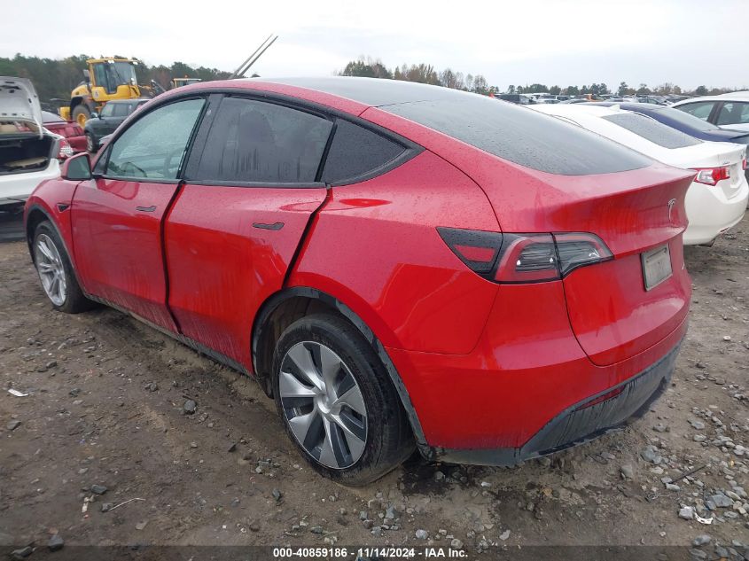 VIN 7SAYGDEEXPF685584 2023 TESLA MODEL Y no.3