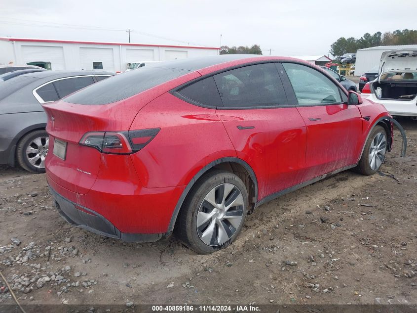 VIN 7SAYGDEEXPF685584 2023 TESLA MODEL Y no.4