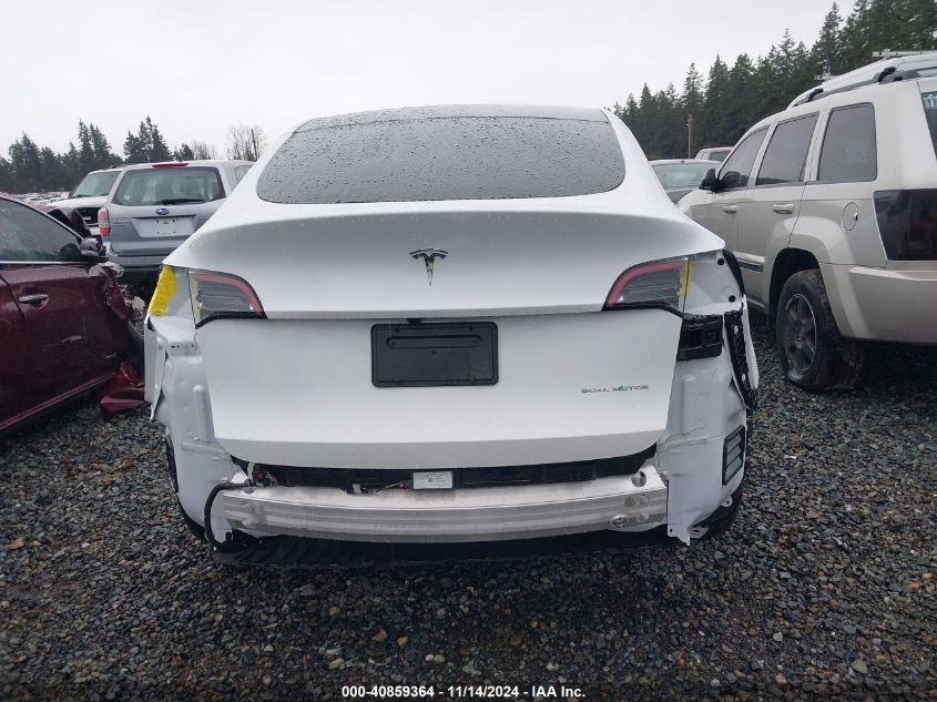 2024 Tesla Model Y Long Range Dual Motor All-Wheel Drive VIN: 7SAYGDEE7RF083700 Lot: 40859364