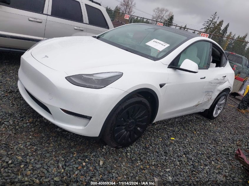 VIN 7SAYGDEE7RF083700 2024 Tesla Model Y, Long Rang... no.2