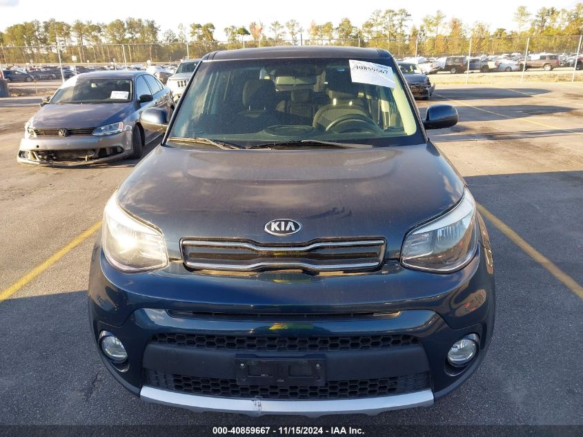 2018 Kia Soul + VIN: KNDJP3A56J7586255 Lot: 40859667