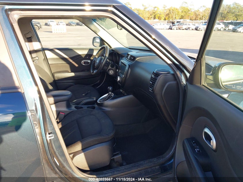 2018 KIA SOUL + - KNDJP3A56J7586255