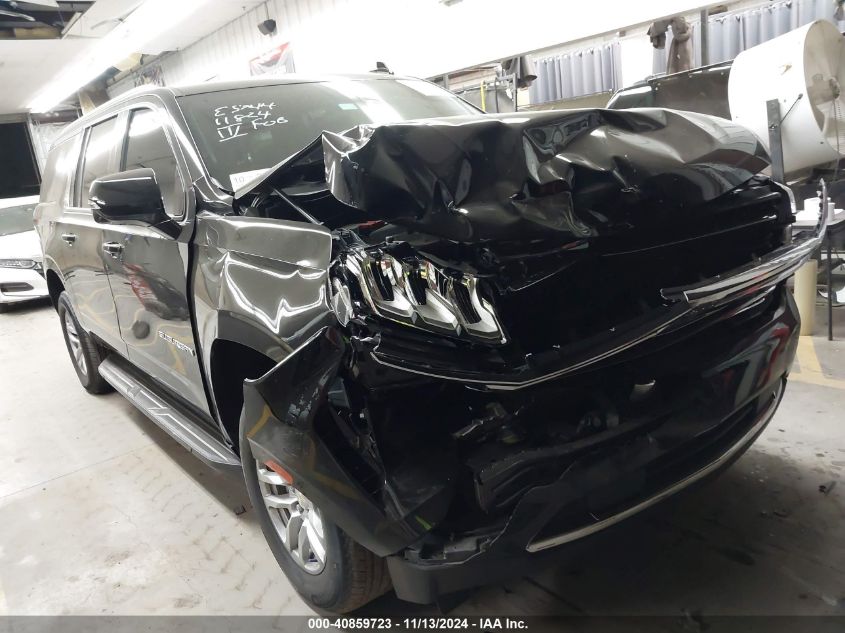 2024 Chevrolet Suburban, 4Wd Lt