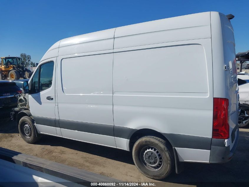 2022 Mercedes-Benz Sprinter 2500 Standard Roof I4 Diesel VIN: W1Y4DBHY4NT098690 Lot: 40860092