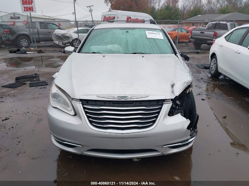 2011 Chrysler 200 Touring VIN: 1C3BC1FB2BN560708 Lot: 40860121