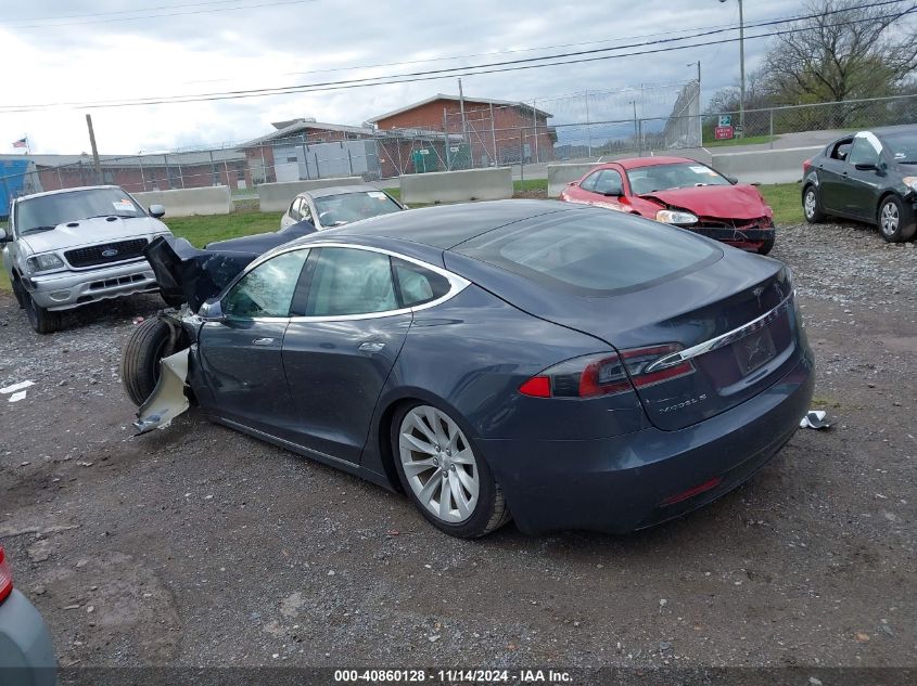 VIN 5YJSA1E22KF302951 2019 Tesla Model S, 100D/75D/... no.3