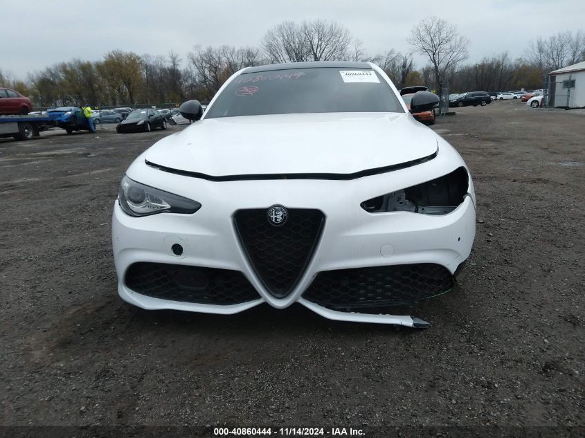 2018 Alfa Romeo Giulia Ti Sport Awd VIN: ZARFAEEN0J7575058 Lot: 40860444