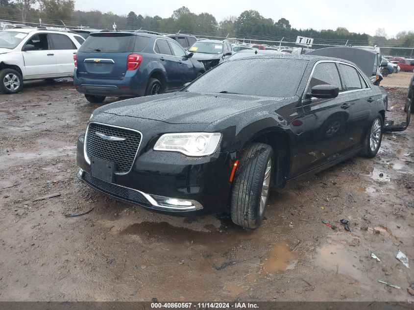 VIN 2C3CCAAG3HH560130 2017 Chrysler 300, Limited no.2