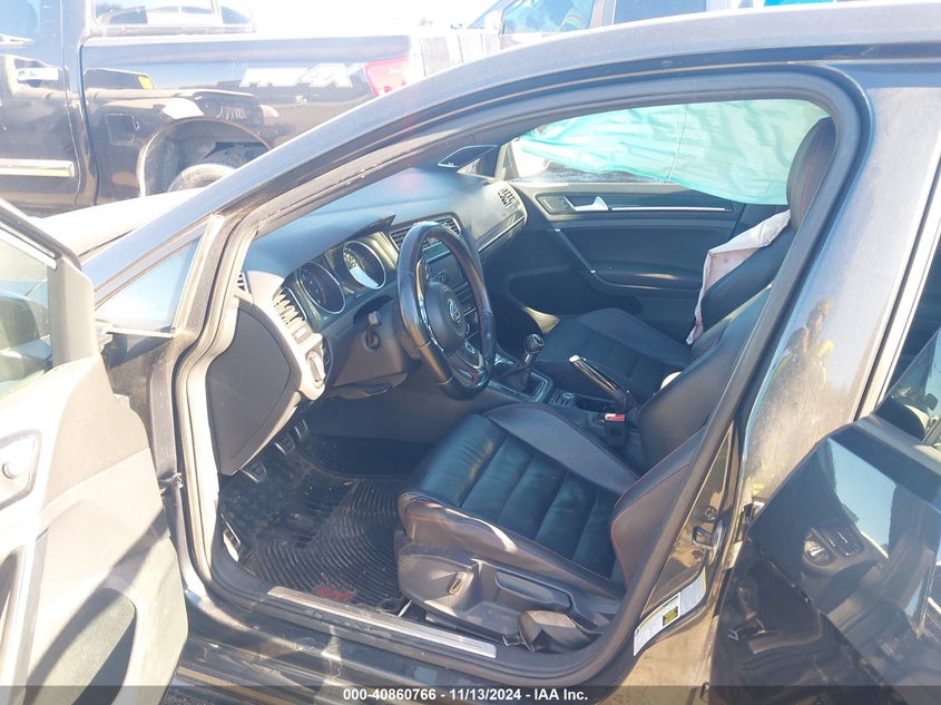 2015 VOLKSWAGEN GOLF GTI 2.0T SE 4-DOOR - 3VW5T7AUXFM001053