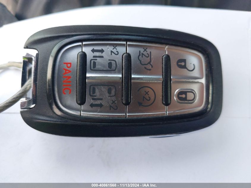 2022 CHRYSLER PACIFICA TOURING L - 2C4RC1BG8NR117840