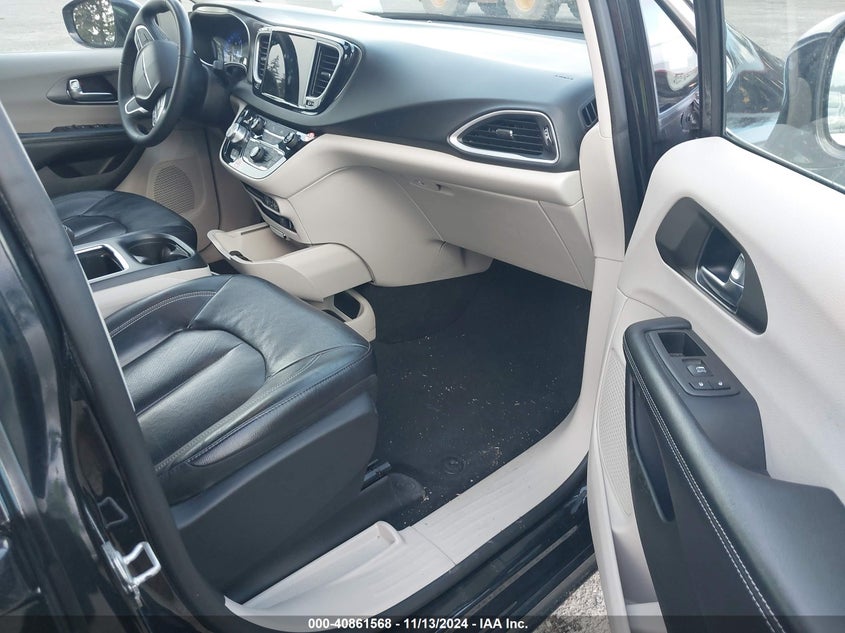 2022 CHRYSLER PACIFICA TOURING L - 2C4RC1BG8NR117840