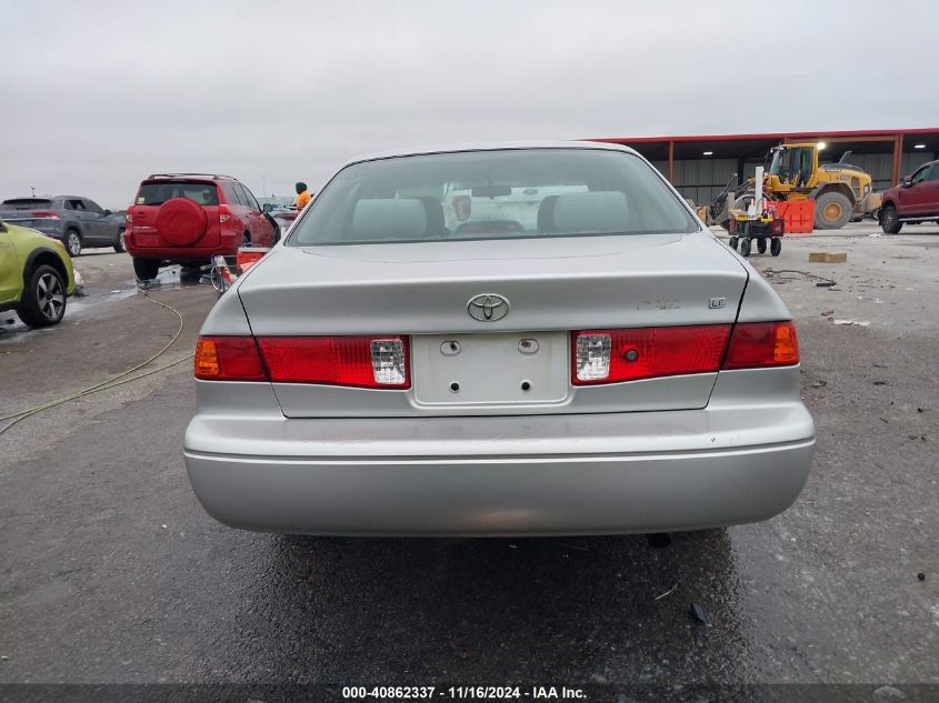 2001 Toyota Camry Le VIN: 4T1BG22K31U793492 Lot: 40862337