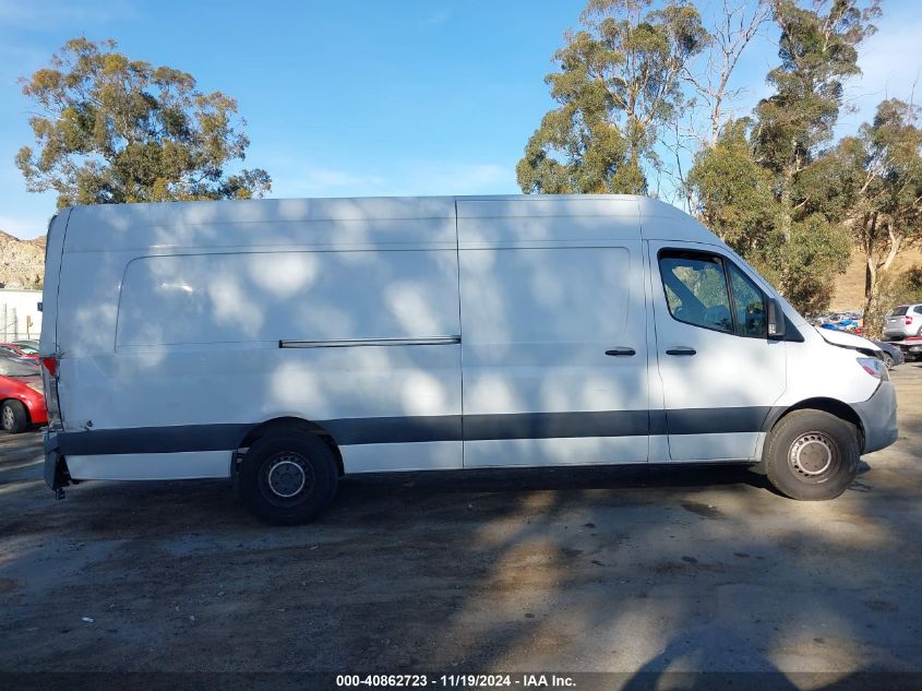 VIN WD4PF1CD7KT008931 2019 Mercedes-Benz Sprinter 2... no.13