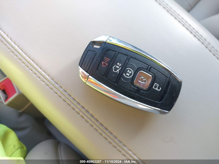 VIN 5LMCJ1C97HUL16681 2017 LINCOLN MKC PREMIERE