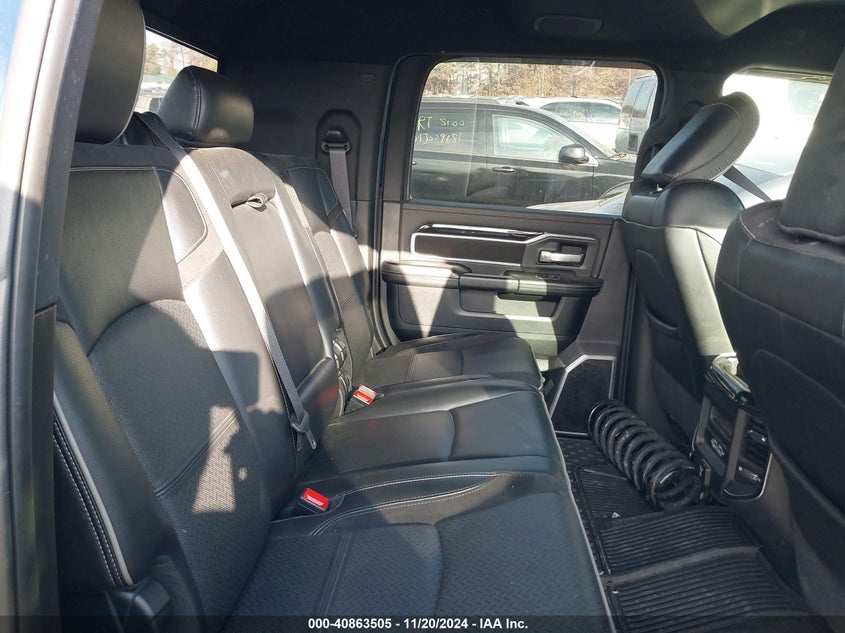 2019 RAM 2500 LARAMIE  4X4 6'4 BOX - 3C6UR5NL7KG677124