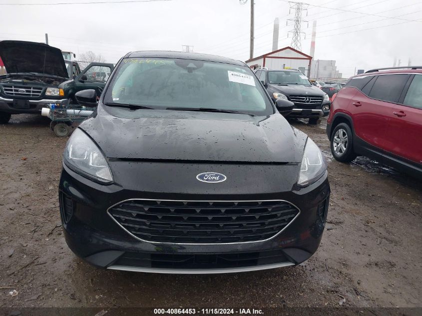 2022 Ford Escape Se VIN: 1FMCU0G61NUA21642 Lot: 40864453