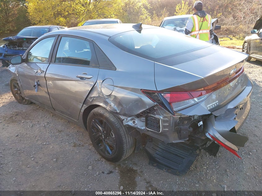 2023 HYUNDAI ELANTRA VIN: KMHLM4AG5PU624038
