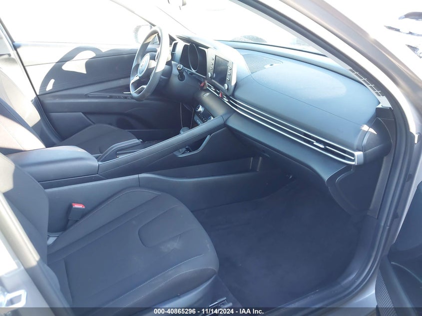 2023 HYUNDAI ELANTRA VIN: KMHLM4AG5PU624038