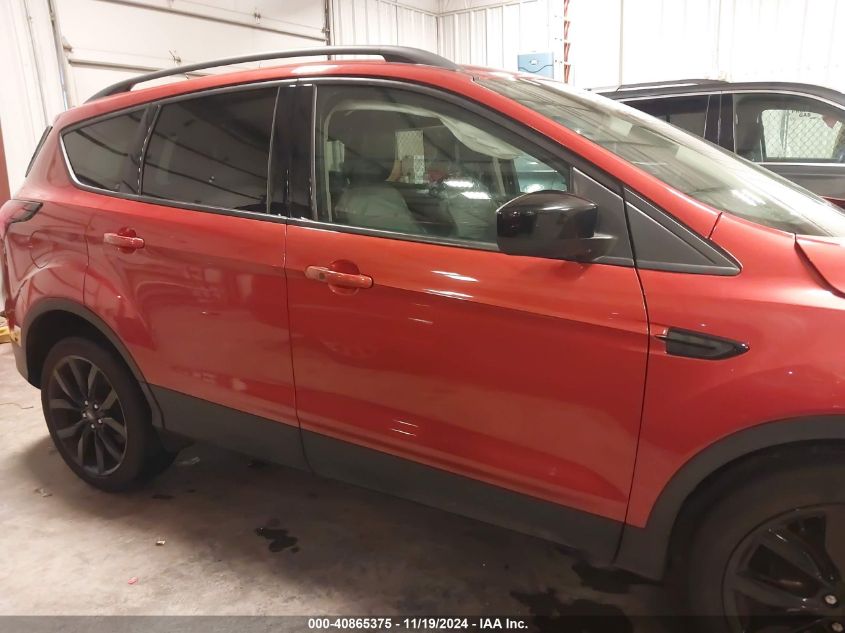 VIN 1FMCU0GD4KUA13495 2019 Ford Escape, SE no.14