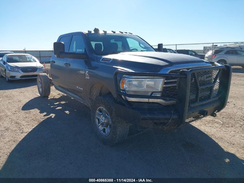 2020 Ram 3500 Tradesman 4X4 8' Box VIN: 3C63R3GL3LG292139 Lot: 40865388