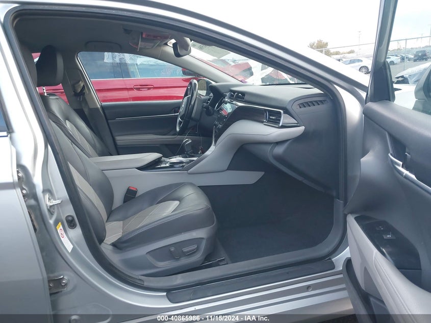 2019 TOYOTA CAMRY XLE - 4T1B11HK8KU743272