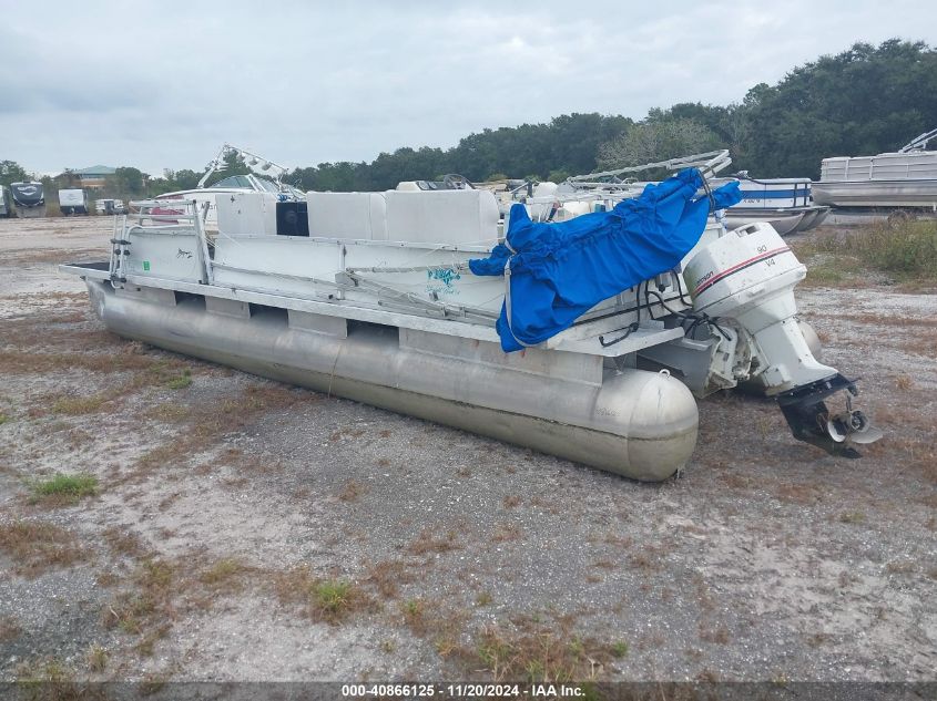1988 Crest Iii Pontoon