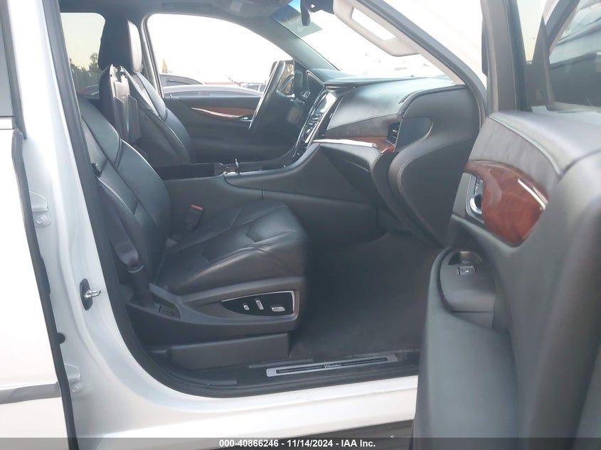2016 CADILLAC ESCALADE VIN: 1GYS4BKJ0GR358990