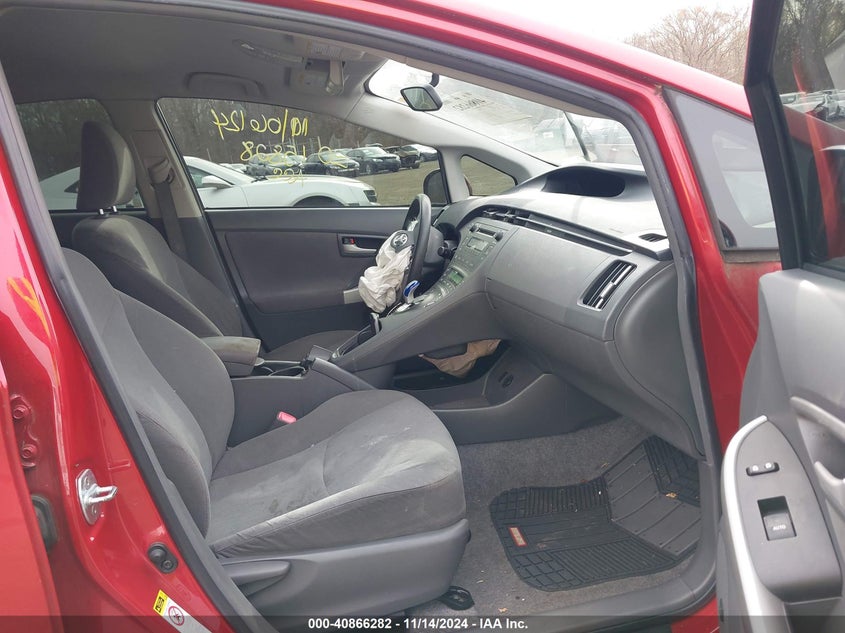 2011 TOYOTA PRIUS VIN: JTDKN3DU4B0313077