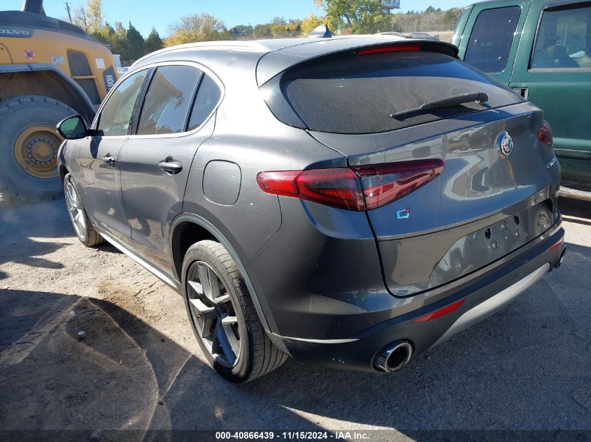 VIN ZASFAKAN7J7B85127 2018 ALFA ROMEO STELVIO no.3