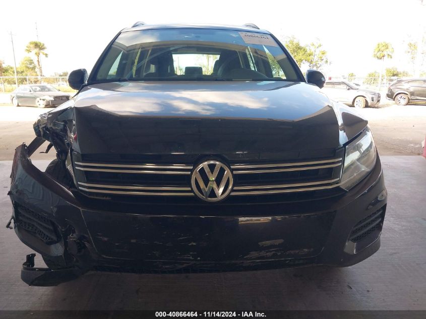 2017 Volkswagen Tiguan 2.0T/2.0T S VIN: WVGAV7AX4HK045450 Lot: 40866464