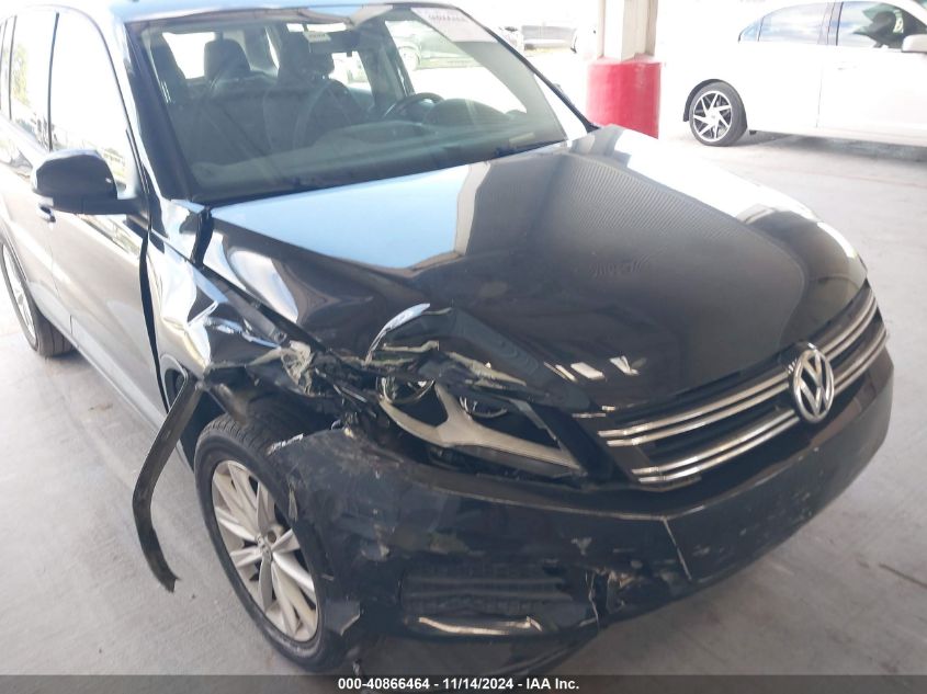 2017 Volkswagen Tiguan 2.0T/2.0T S VIN: WVGAV7AX4HK045450 Lot: 40866464