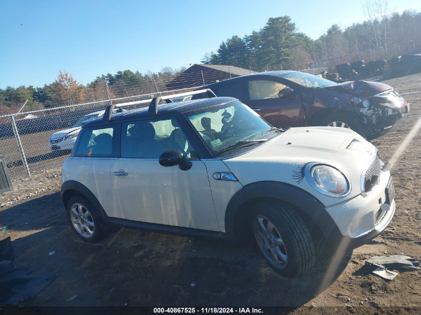 2010 Mini Cooper VIN: WMWMF7C52ATW89682 Lot: 40867525