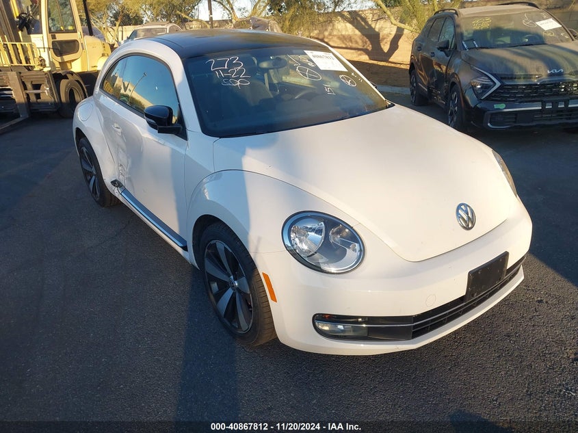 2013 VOLKSWAGEN BEETLE 2.0T TURBO - 3VWVA7AT0DM632064