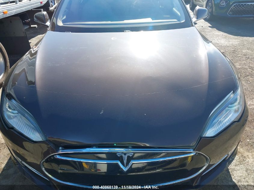 2013 Tesla Model S VIN: 5YJSA1AC7DFP10637 Lot: 40868139