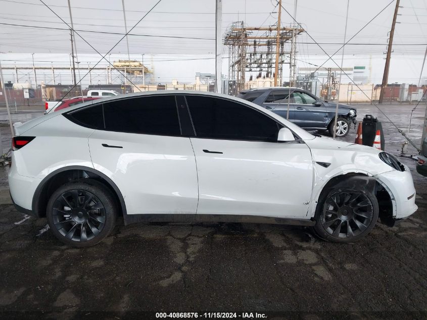 VIN 7SAYGDEDXRF108967 2024 Tesla Model Y, Long Rang... no.13