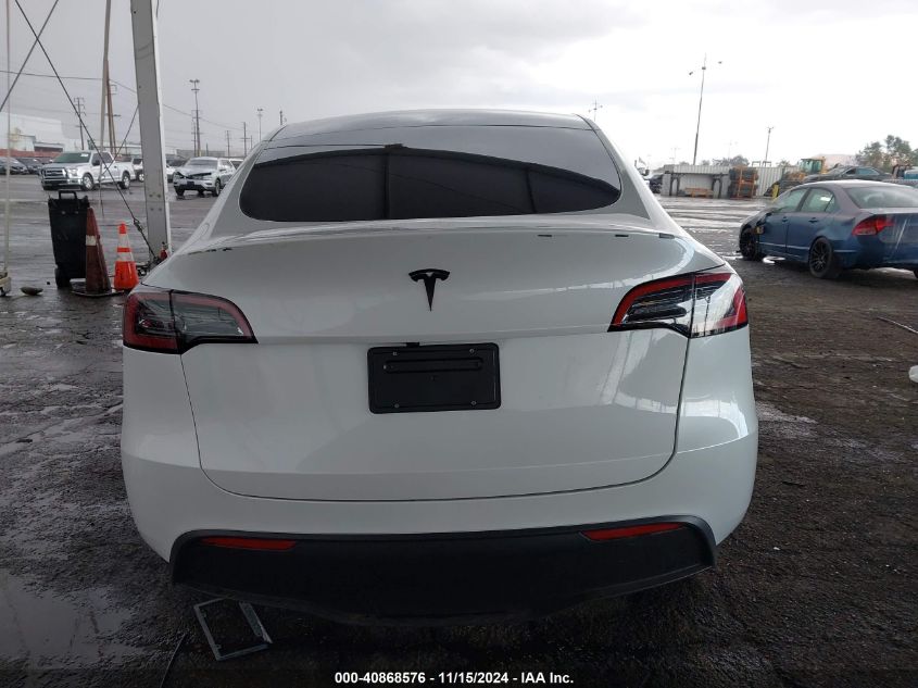 2024 Tesla Model Y Long Range Dual Motor All-Wheel Drive/Rwd VIN: 7SAYGDEDXRF108967 Lot: 40868576