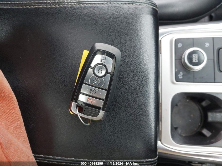 Image 11 of 2020 Ford Explorer  salvage vehicle - Lot #40869295 at IAAI