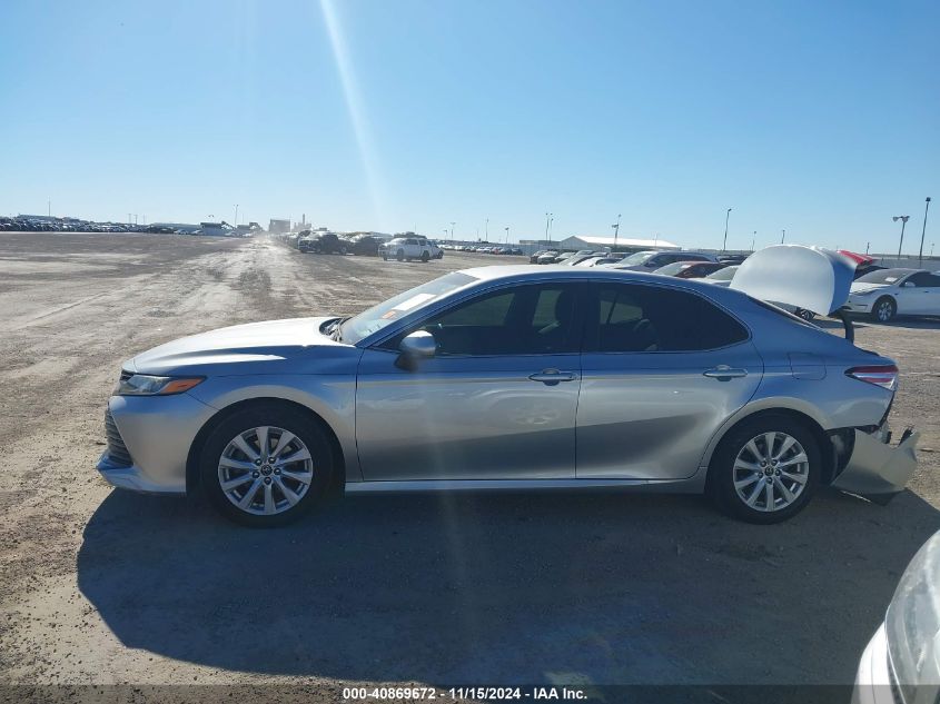 2018 Toyota Camry Le VIN: JTNB11HKXJ3015456 Lot: 40869672