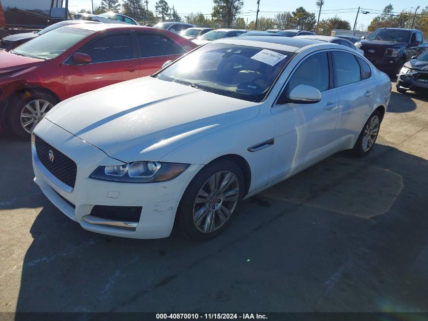 VIN SAJBJ4BV4HCY40638 2017 Jaguar XF, 35T Premium no.2