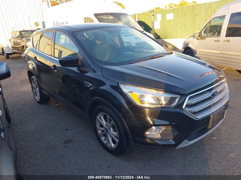 VIN 1FMCU9G97HUB33980 2017 FORD ESCAPE SE