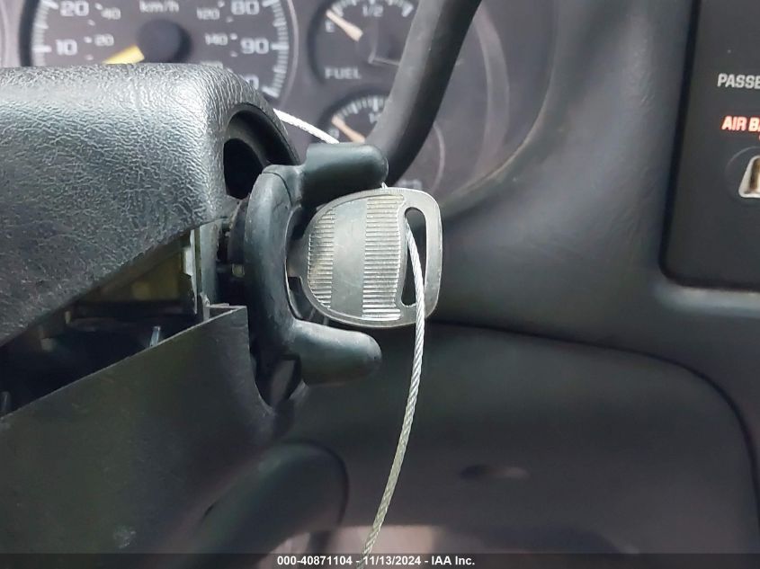 2000 GMC Sonoma Sls VIN: 1GTDT19W8Y8180900 Lot: 40871104