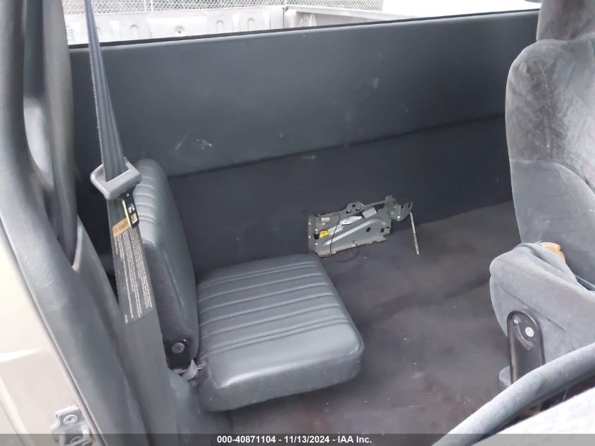 2000 GMC Sonoma Sls VIN: 1GTDT19W8Y8180900 Lot: 40871104