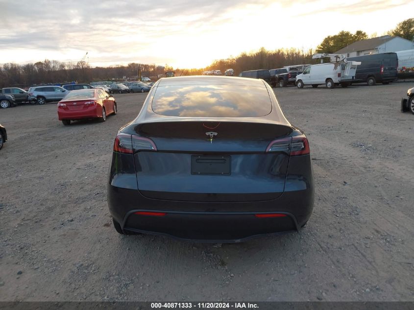 2024 Tesla Model Y Long Range Dual Motor All-Wheel Drive/Rwd VIN: 7SAYGDED3RF160506 Lot: 40871333