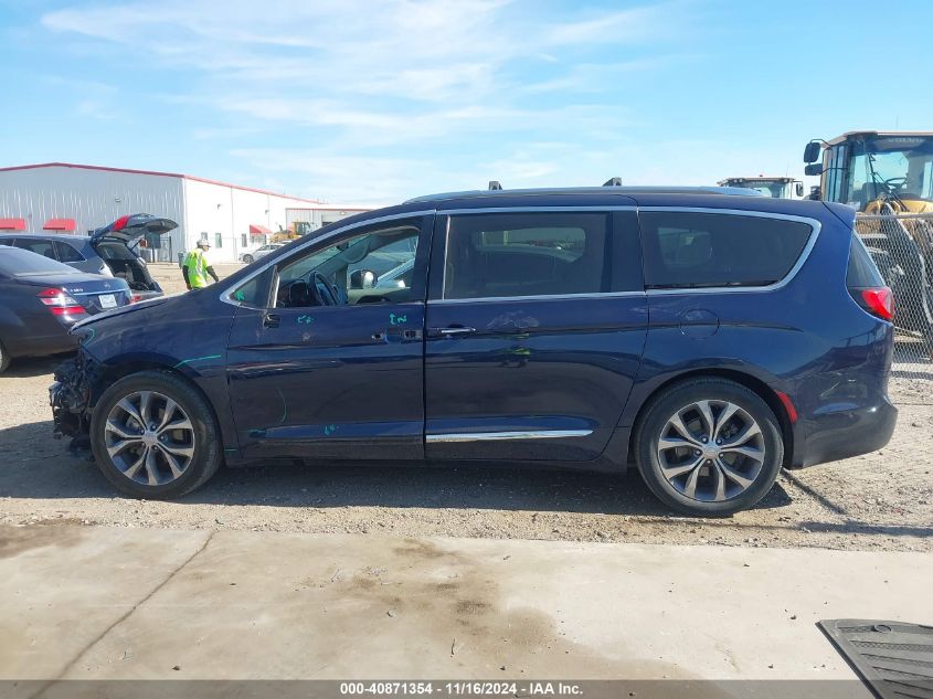 2017 Chrysler Pacifica Limited VIN: 2C4RC1GG0HR748255 Lot: 40871354