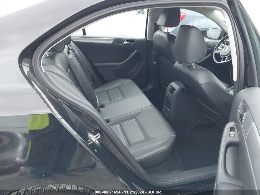 2016 VOLKSWAGEN JETTA SE - 3VWD67AJ1GM250819