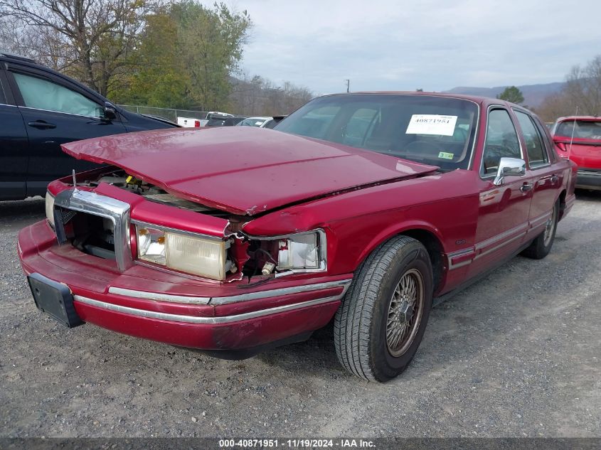 1994 Lincoln Town Car Signature/Tournament VIN: 1LNLM82W8RY643028 Lot: 40871951