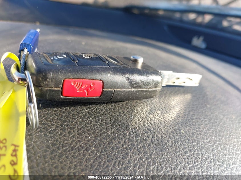 2013 VOLKSWAGEN JETTA VIN: 3VWDX7AJXDM311402