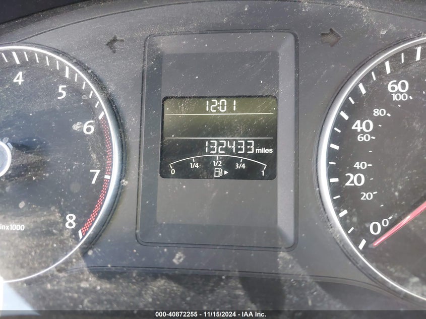 2013 VOLKSWAGEN JETTA VIN: 3VWDX7AJXDM311402