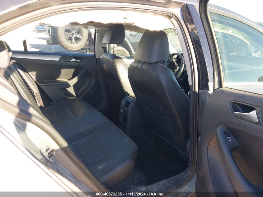 2013 VOLKSWAGEN JETTA VIN: 3VWDX7AJXDM311402