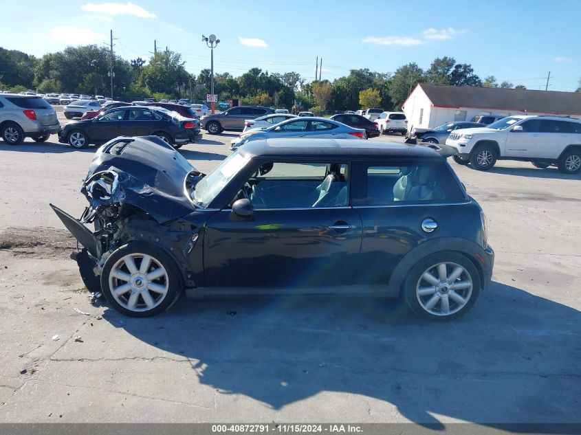 2007 Mini Cooper S VIN: WMWMF73517TL88457 Lot: 40872791